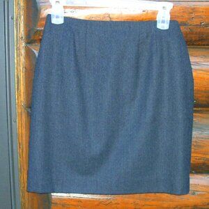 Like New! Lands End 100% Wool Fully Lined Mini Skirt Size 12 Petite
